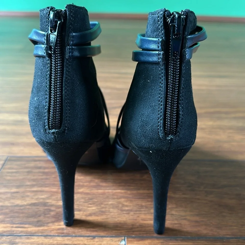 👠👠High Heeled Peep Toe Booties👠👠